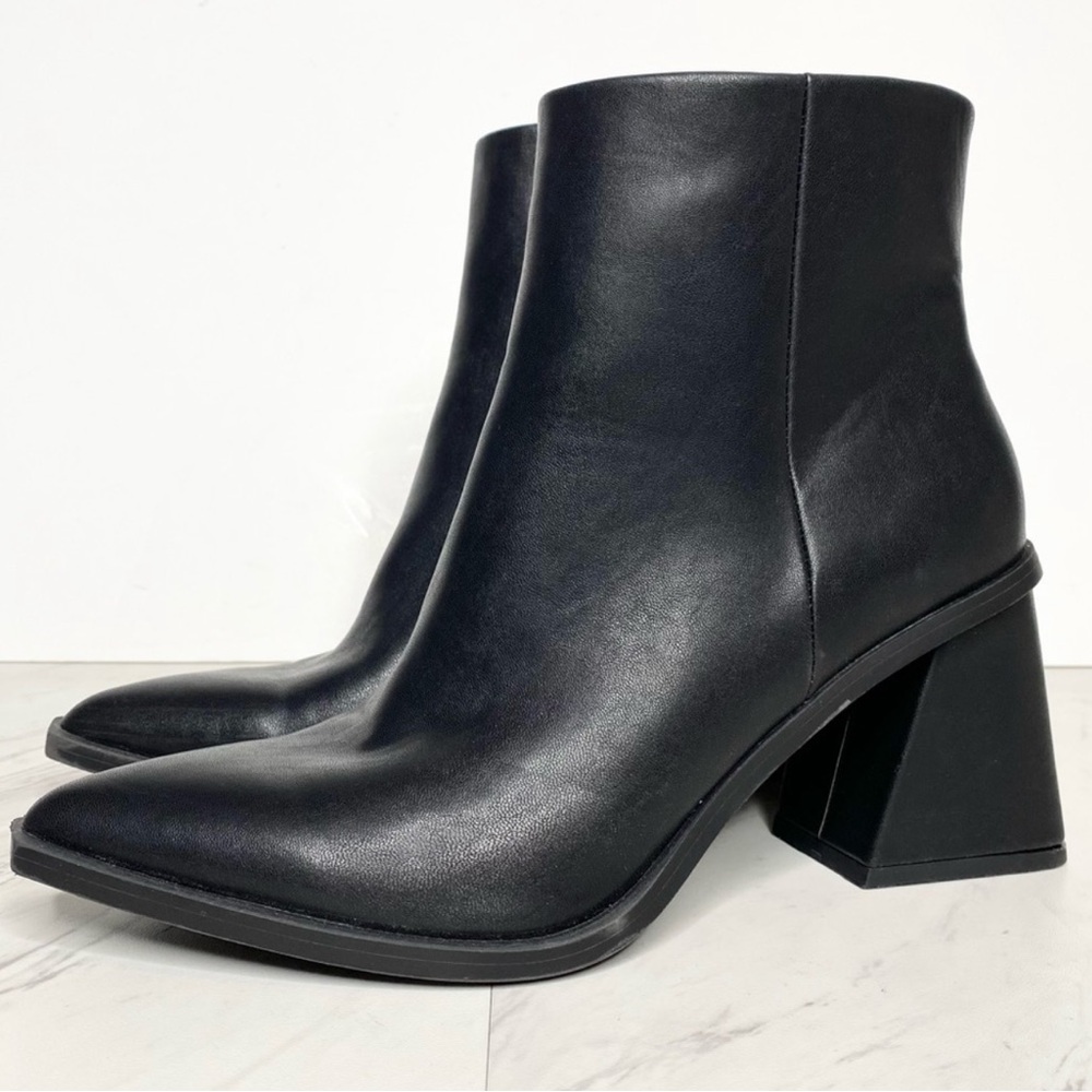 BP Loren Black Faux Leather Pointy Toe Bootie 7M